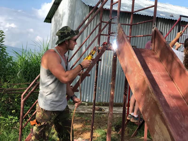 Renovierungsarbeiten im Bauprojekt Nepal